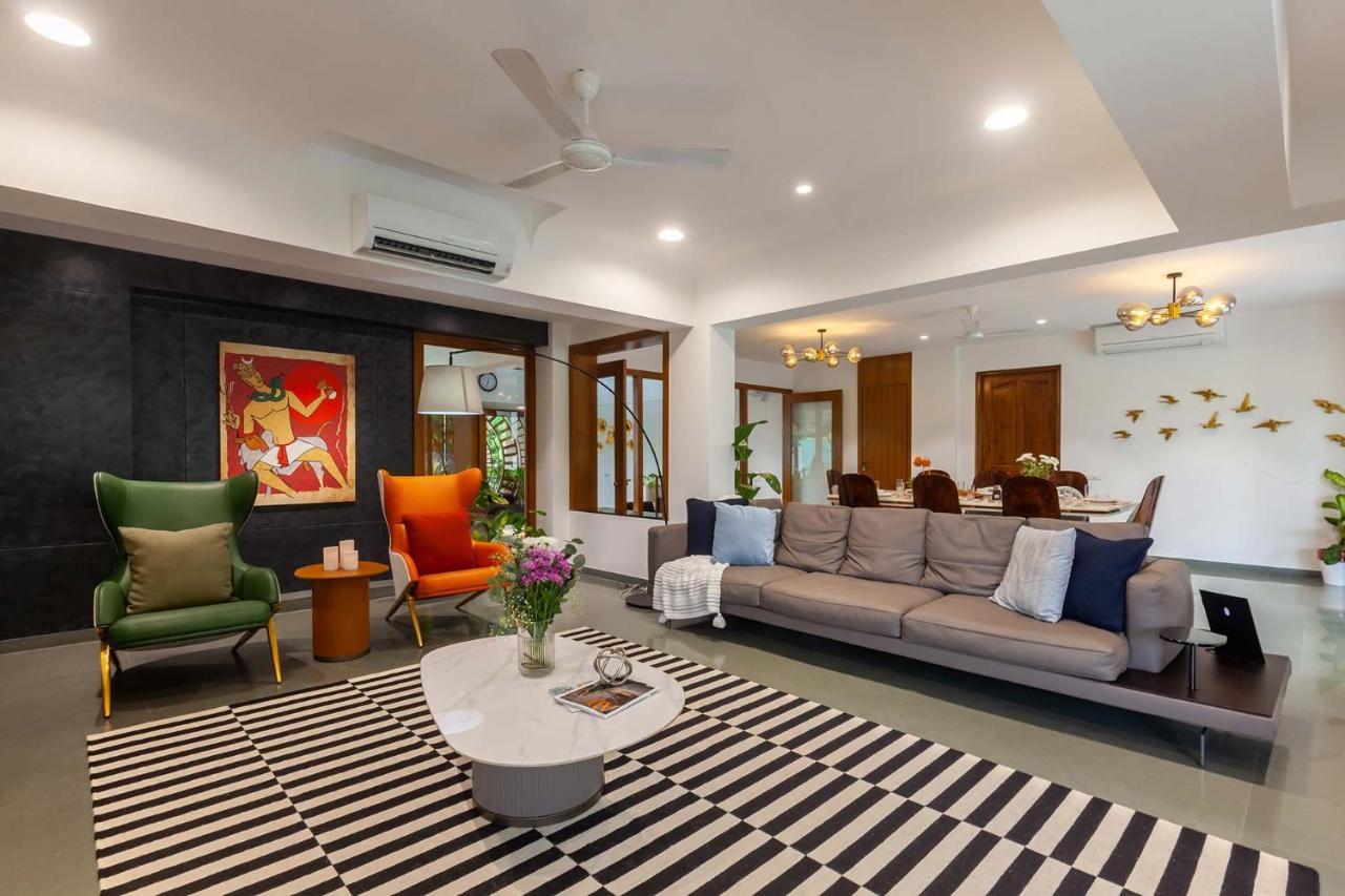 Villa Sereno By Stayvista - An Elegant And Entertaining Retreat Featuring A Swimming Pool, Outdoor Jacuzzi, Modern Interiors, And A Snooker Table Алибаг Екстериор снимка