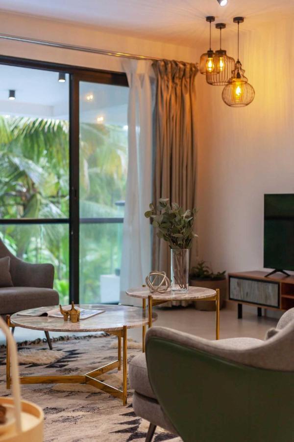 Villa Sereno By Stayvista - An Elegant And Entertaining Retreat Featuring A Swimming Pool, Outdoor Jacuzzi, Modern Interiors, And A Snooker Table Алибаг Екстериор снимка