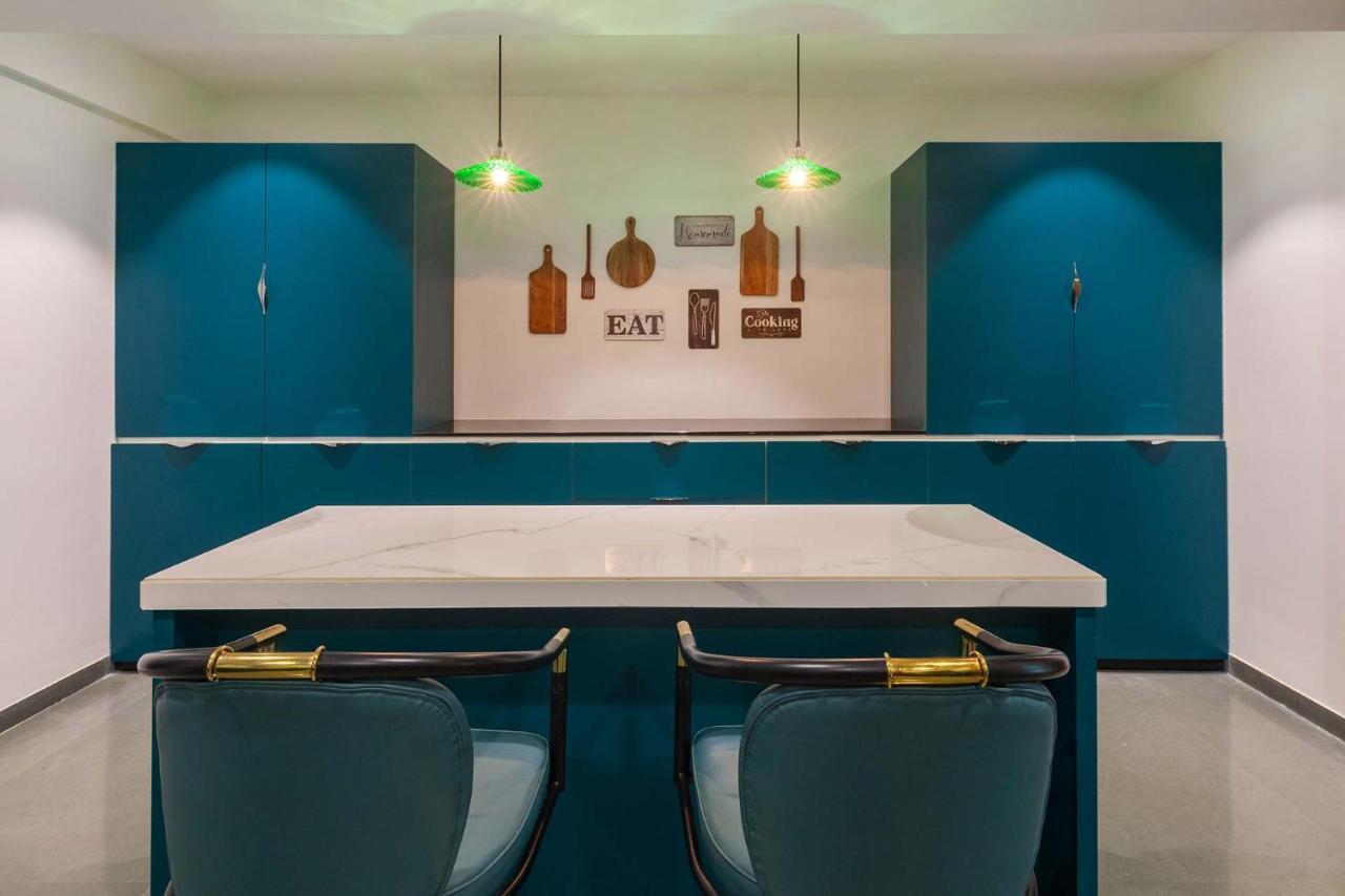 Villa Sereno By Stayvista - An Elegant And Entertaining Retreat Featuring A Swimming Pool, Outdoor Jacuzzi, Modern Interiors, And A Snooker Table Алибаг Екстериор снимка