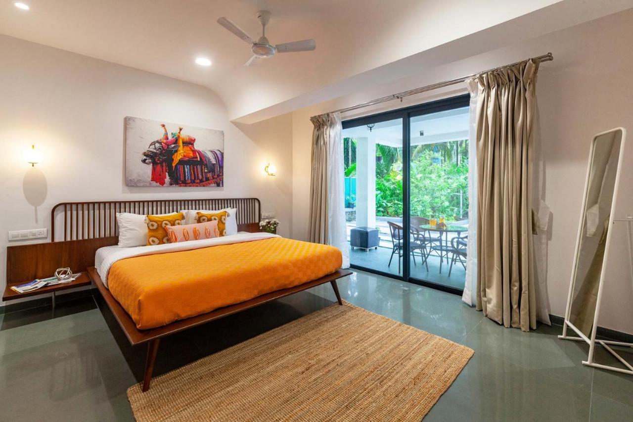 Villa Sereno By Stayvista - An Elegant And Entertaining Retreat Featuring A Swimming Pool, Outdoor Jacuzzi, Modern Interiors, And A Snooker Table Алибаг Екстериор снимка