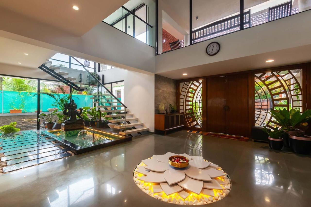 Villa Sereno By Stayvista - An Elegant And Entertaining Retreat Featuring A Swimming Pool, Outdoor Jacuzzi, Modern Interiors, And A Snooker Table Алибаг Екстериор снимка