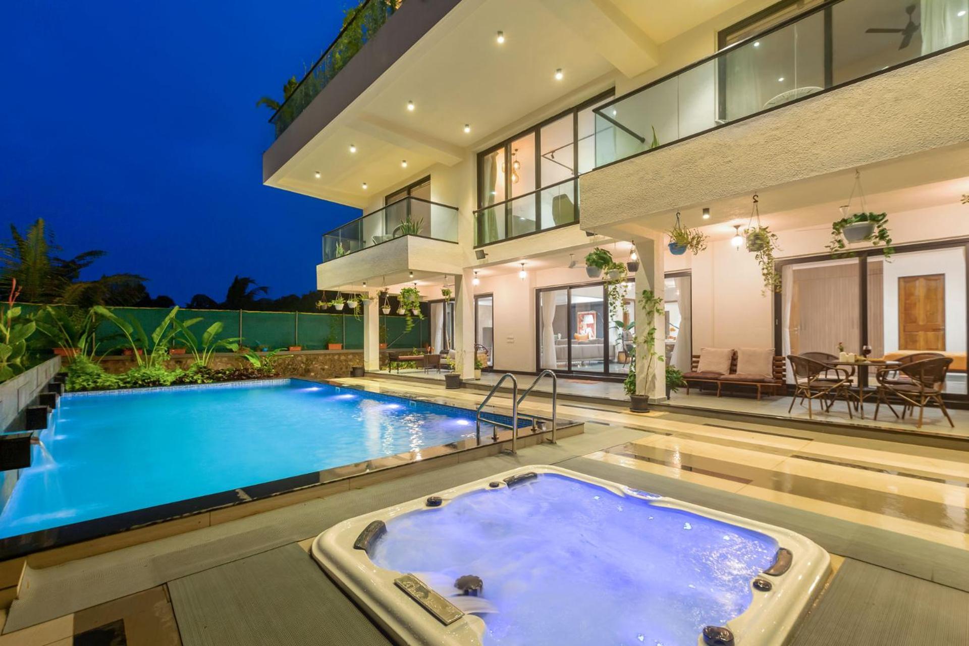 Villa Sereno By Stayvista - An Elegant And Entertaining Retreat Featuring A Swimming Pool, Outdoor Jacuzzi, Modern Interiors, And A Snooker Table Алибаг Екстериор снимка